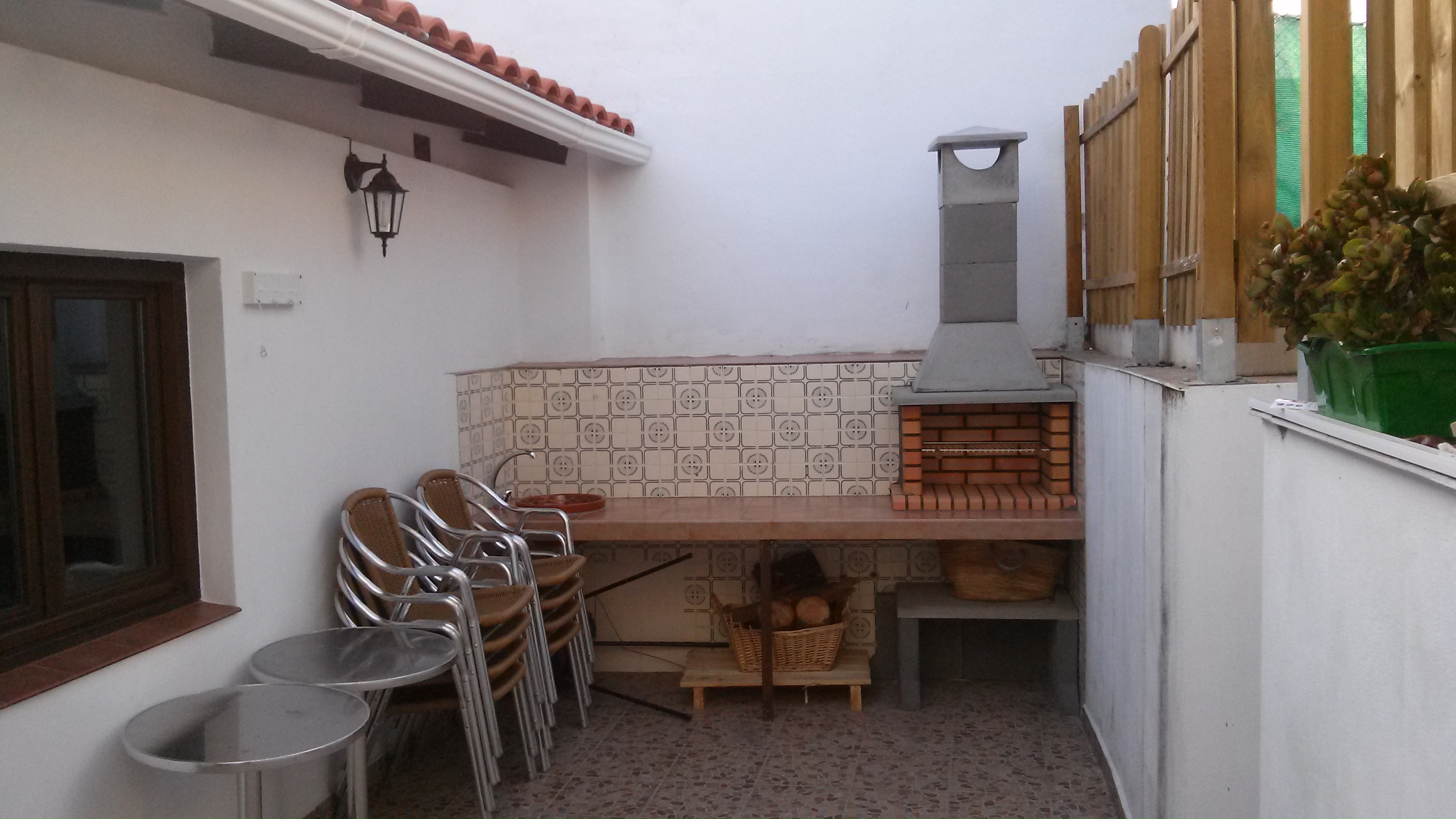 Patio bajo-1